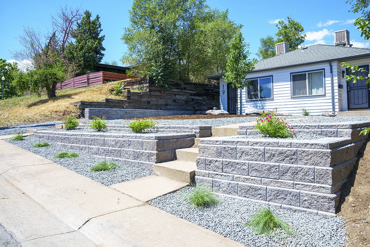 professional retaining wall installation Colorado (1)